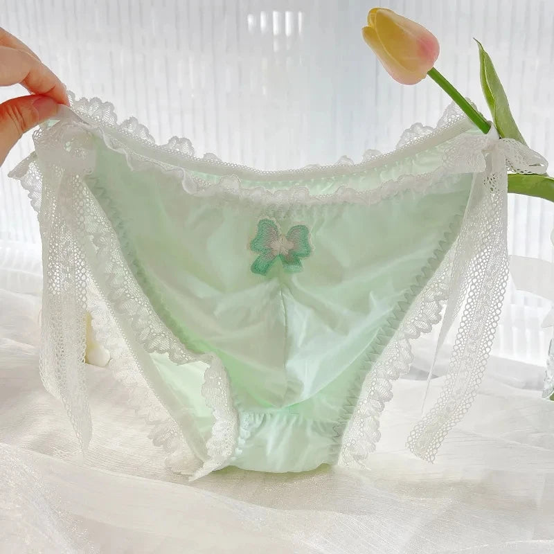 Man's Lace Hem Butterfly Embroid